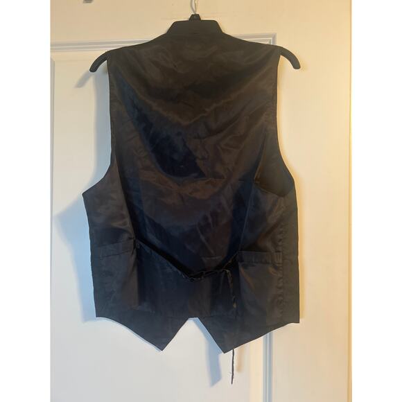 GUC Lord West Men's Patterned Vest Covered Buttons Purple Bow Tie Included Sz M - Picture 4 of 7